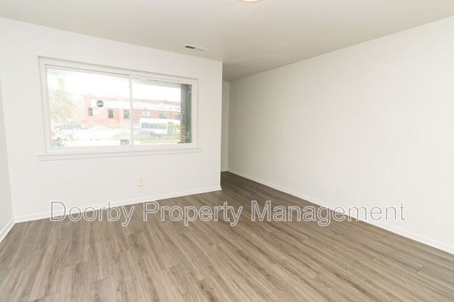 Building Photo - 3994 Hughes Ave Rental