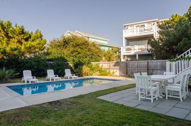 Building Photo - 507 Fort Fisher Blvd N