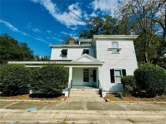 Photo - 806 Caldwell St