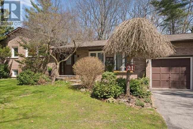 Photo - 21 Artesian Ave