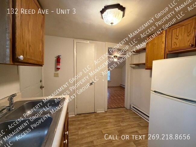 Photo - 132 Reed St Unit 3