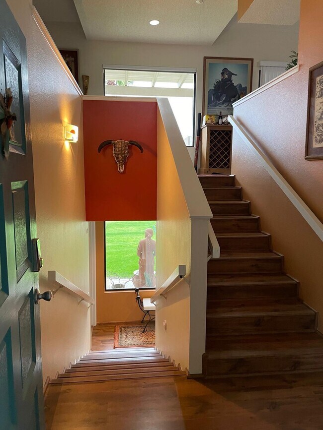 8 Mission Ct