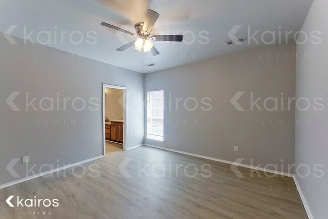 Photo - 9822 Prather Ave