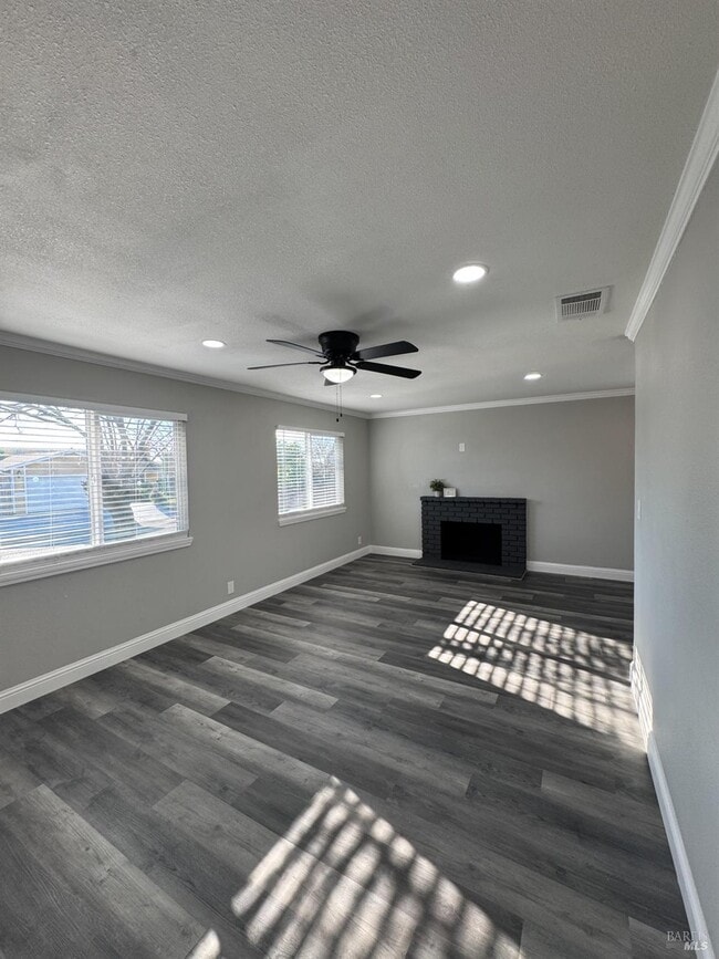 Photo - 124 Purdue Dr