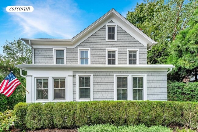 Photo - 255 N Main St