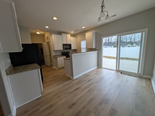 Photo - Spacious Townhome in Kingstree!