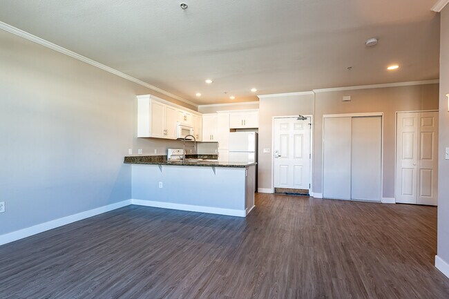 Photo - 1501 Front St Unit 520