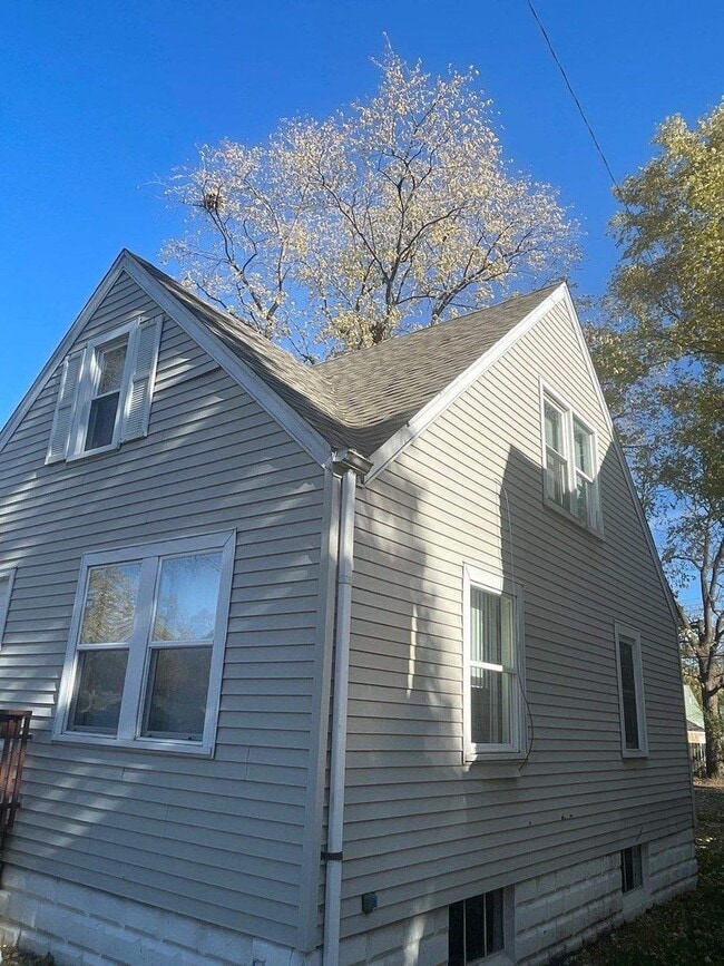 Photo - 7613 Van Buren Ave