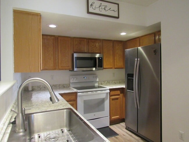 Photo - Gorgeous Westside 3 bd Twin Home