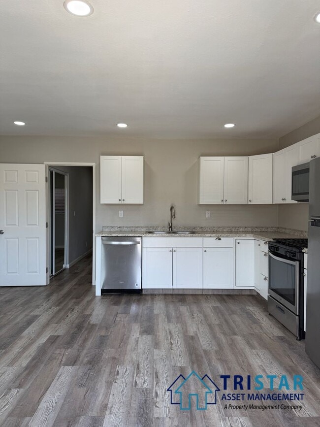 Photo - 12227 Woodside Ave Unit 12227 A