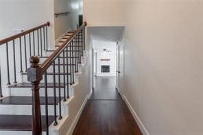 Photo - 16974 Cairntosh St