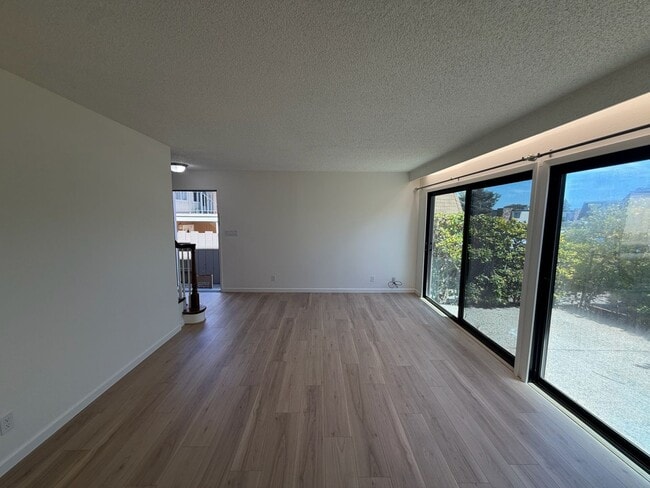 Photo - 448 Richmond Dr Unidad 448 Richmond Dr #1