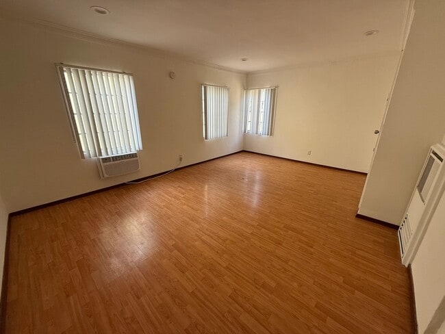 Photo - 1811 Garfield Pl Unidad 4D