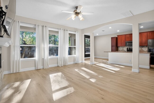 Photo - 126 Silver Penny Dr