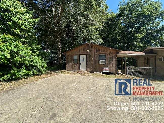 Building Photo - 1402 Phillips St