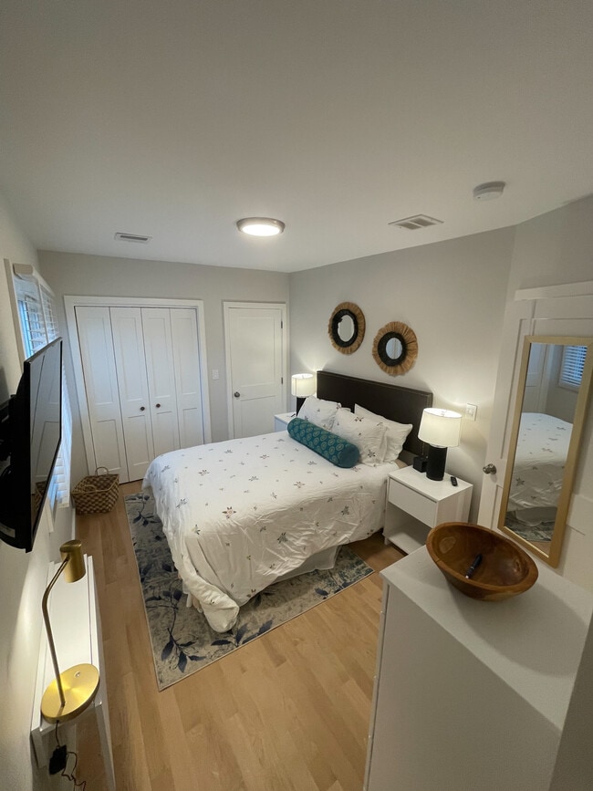 Photo - 75 Thorndike St Unit 2