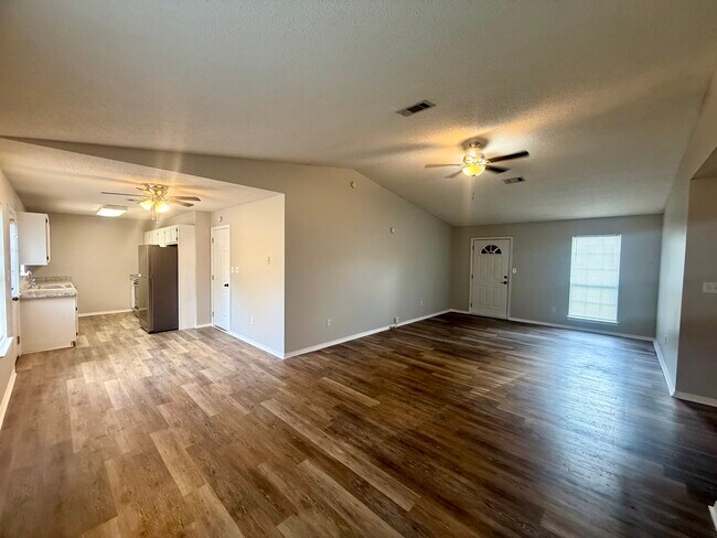 Photo - 13907 Rockinghorse Ln