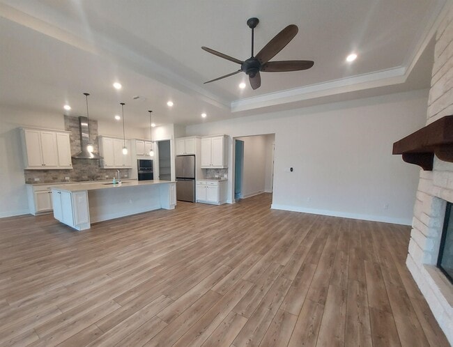 Photo - 401 Verbena Dr