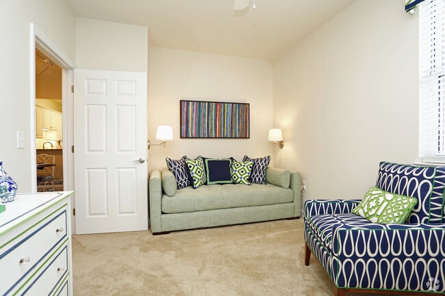 2BR, 2BA - 1125sf PhII- Bedroom