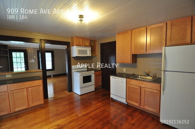 Photo - 909 Rome Ave
