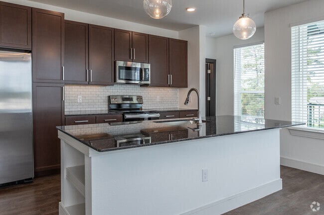 2 BR, 2 BA - 1,349 SF