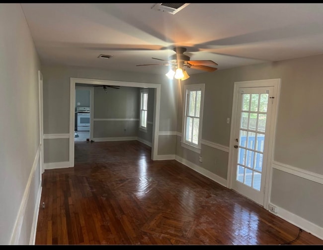 Photo - 5519 Lavey Ln