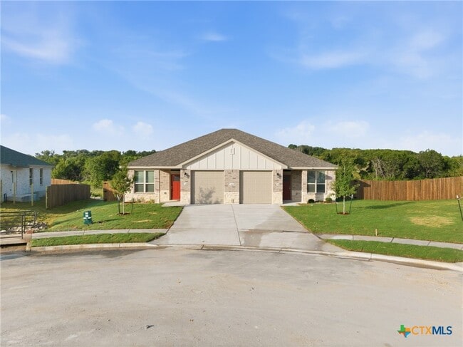 Photo - 509 Adley Ave