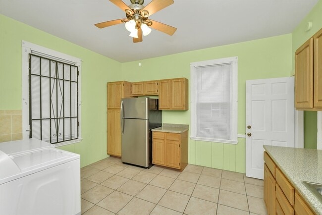 Photo - 30 Euclid Ave Unit 1