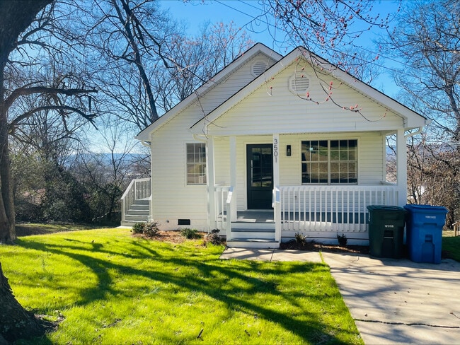 Building Photo - 3501 Taylor St