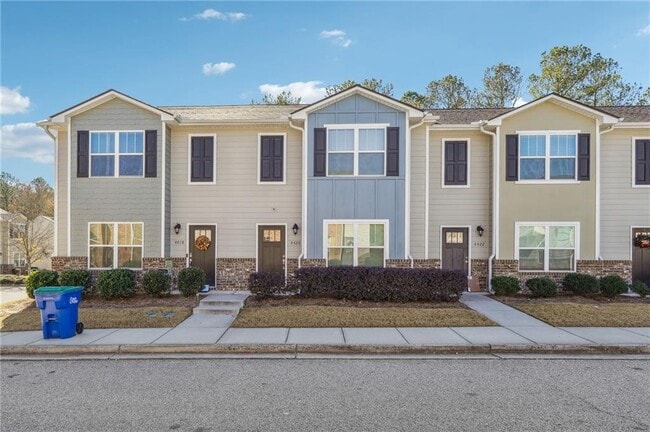 Building Photo - 4420 Pinscher St