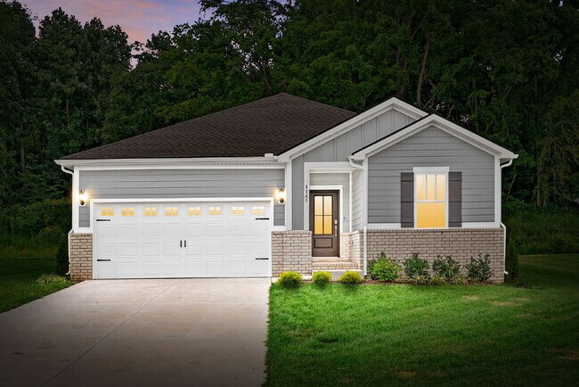 Photo - Spacious, Modern Ranch in Rossview!