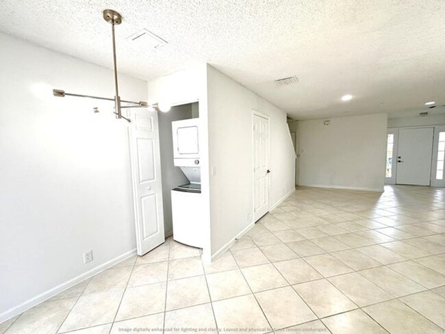 Photo - 703 Crosswinds Dr