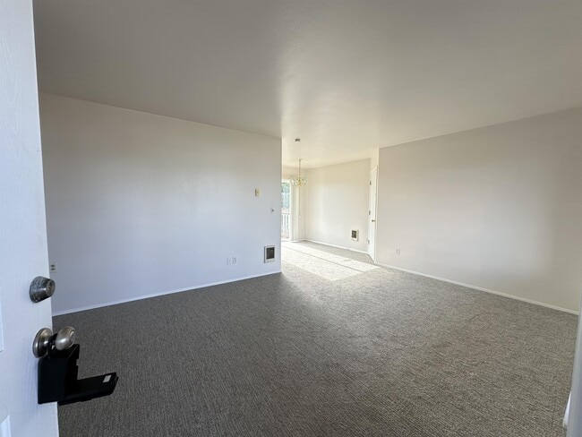 Photo - 1106 Fairwood Dr SW