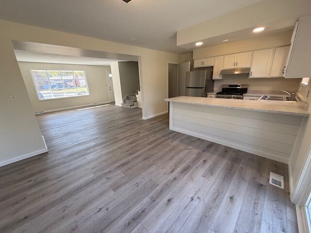 Photo - Newly Renovated Duplex unit in North Peoria