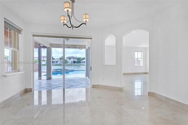 Photo - 11304 NW 79th Ln