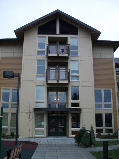 Eastgate Station - Eastgate Station Apartments