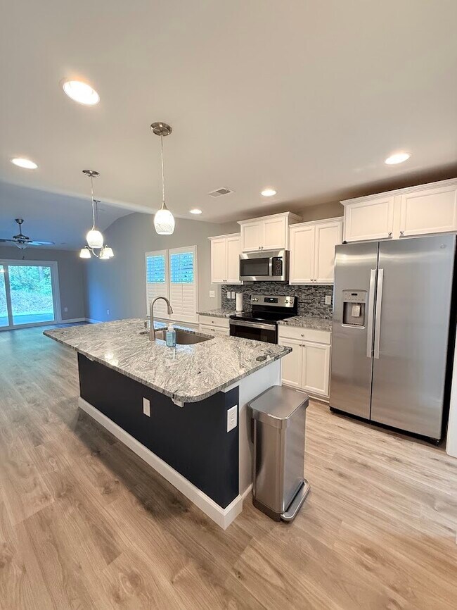 140 Machrie Loop