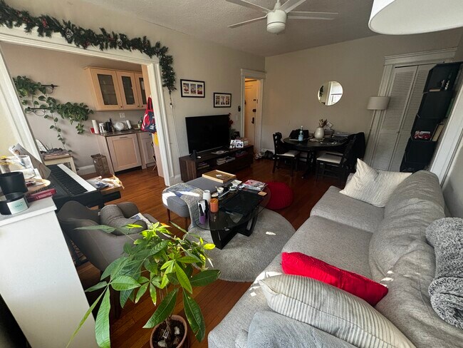 Photo - 110 Riverway