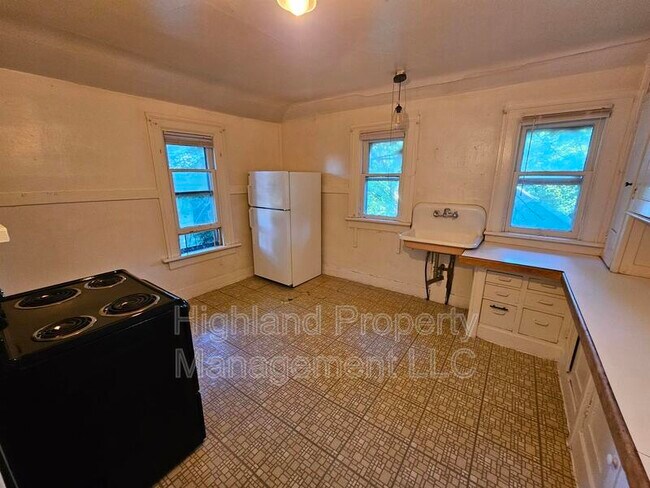 Photo - 520 NE Garfield St Unidad #2