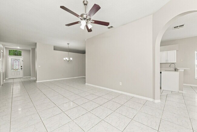 131 Harwood Cir