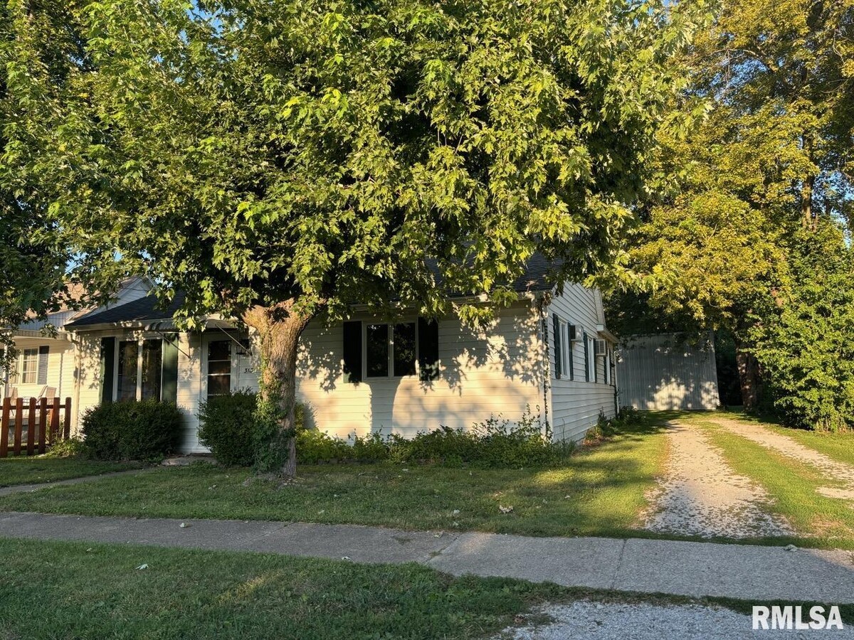 Photo - 318 S State St House