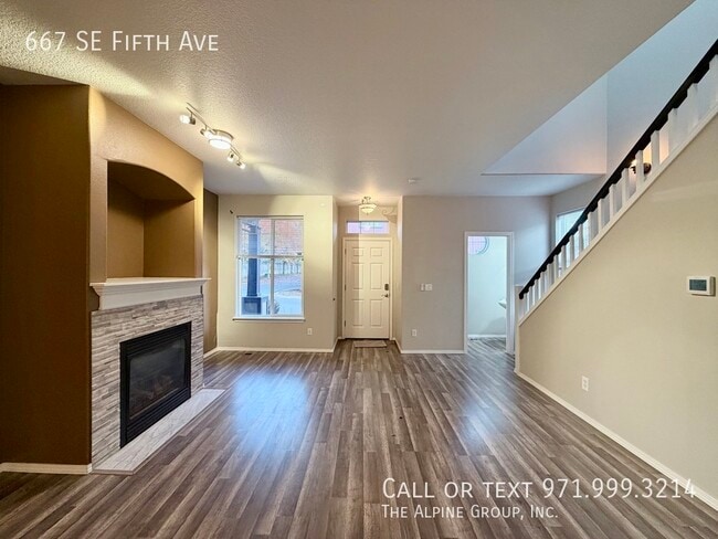 Photo - 667 SE Fifth Ave-