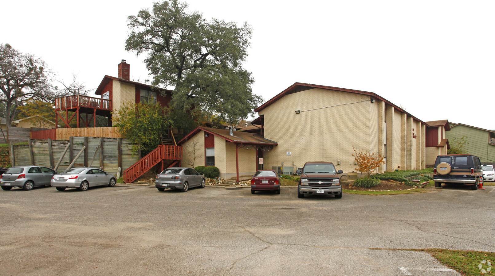 Southcreek Apartments - Zilker Walk Apartments
