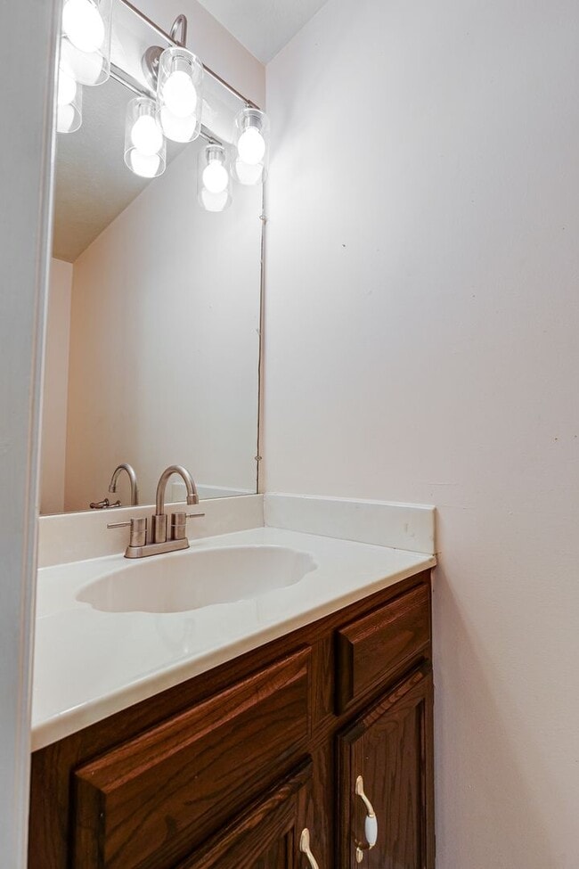 Photo - Wonderful End Unit Townhome Available Near...