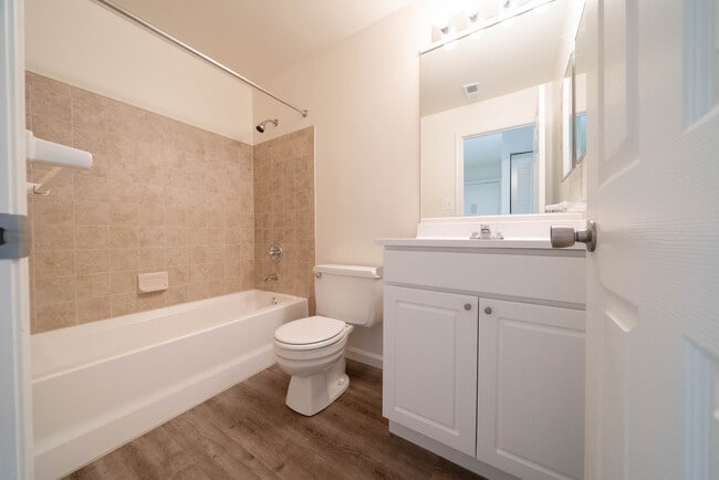 Hall Bathroom (Unit C)