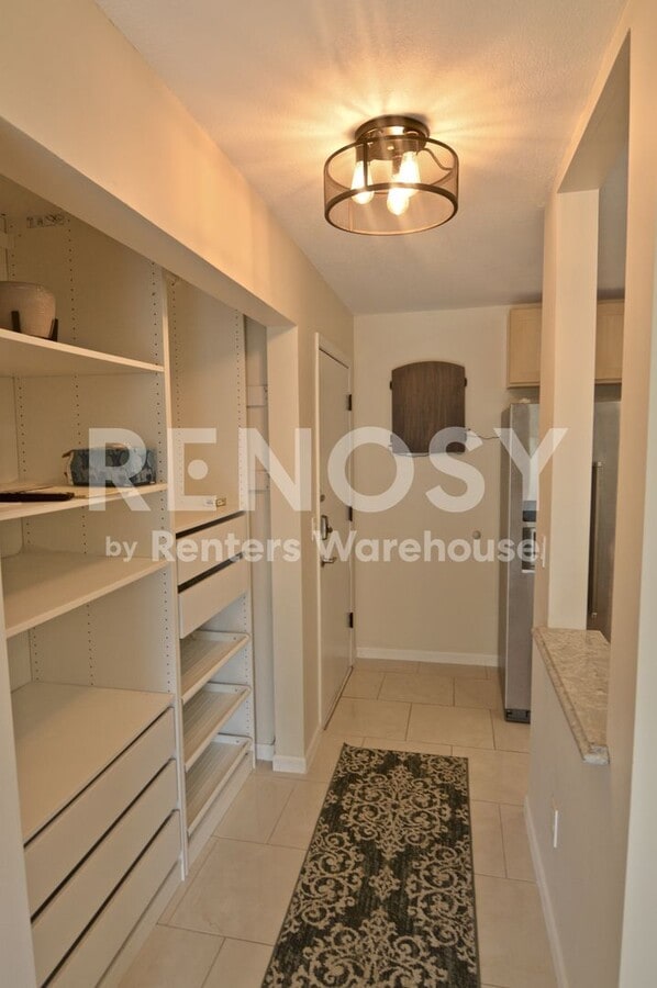 Photo - Beautiful 2B/2BA Condo Located in Robbinsdale with Lakeview.