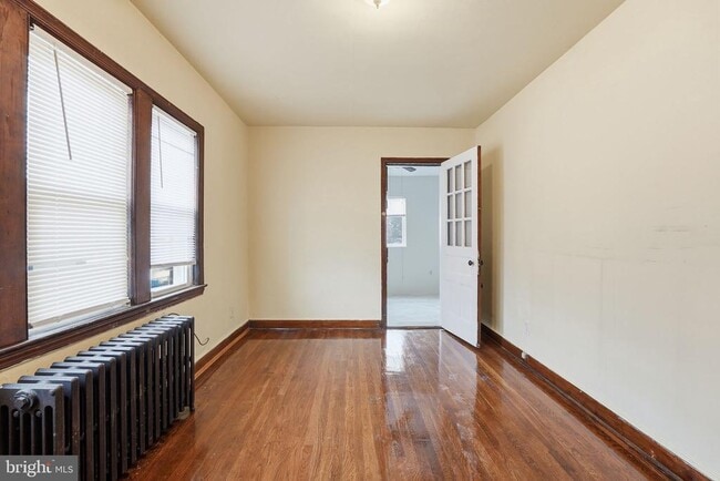 Photo - 3024 Nelson Pl SE