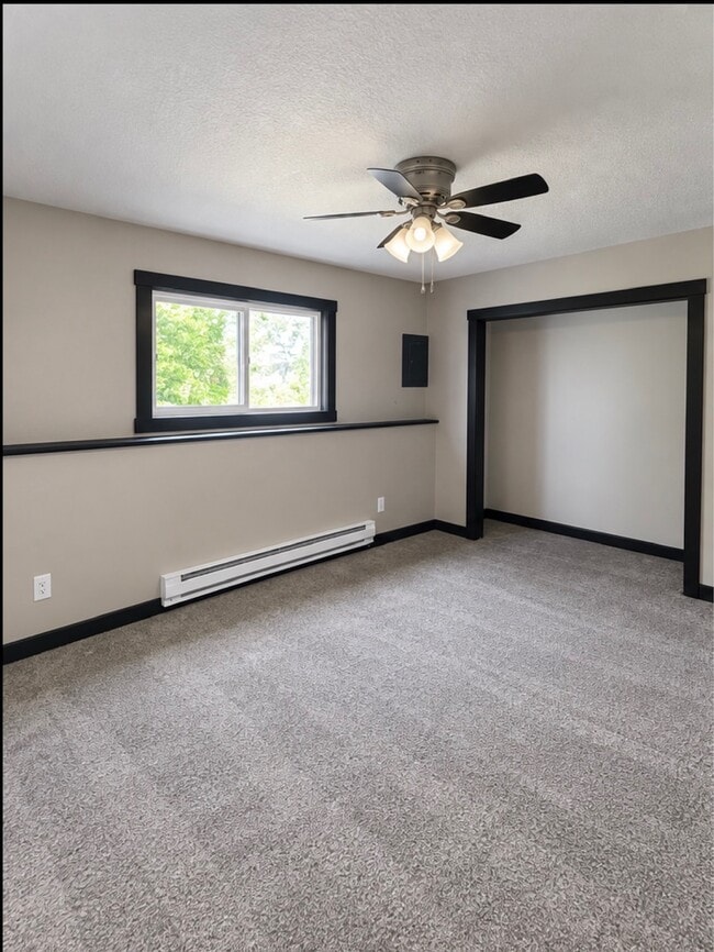 505 Evergreen Dr