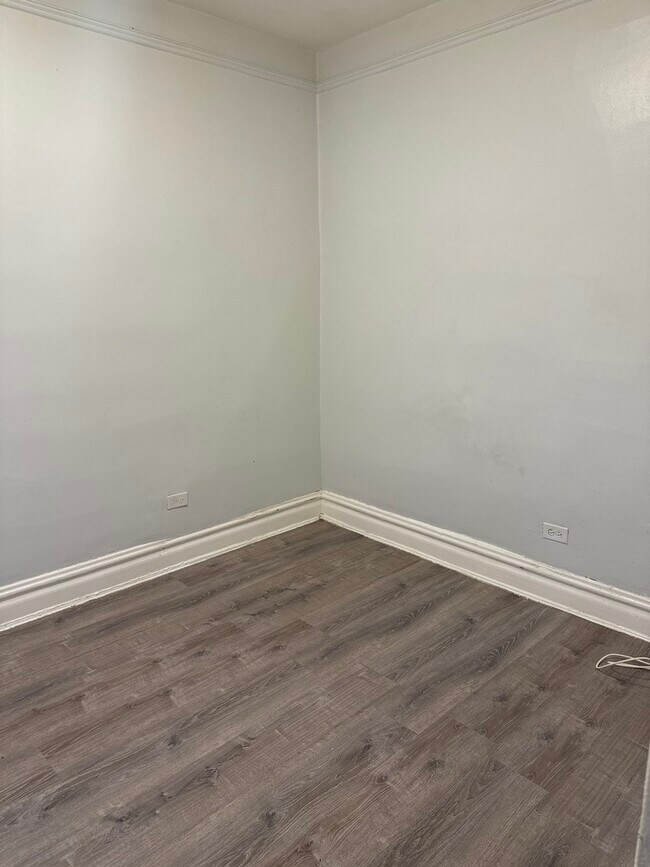 Photo - 6344 S Eberhart Ave
