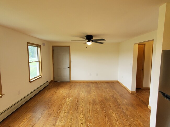 Living Room - 3110 US Route 9 Unit 4